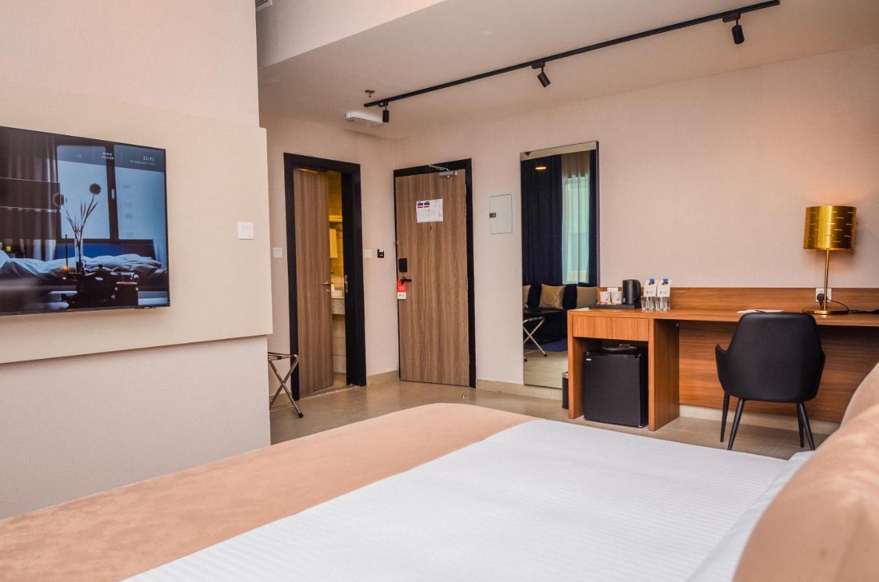 Vogo Grand Hotel Formerly Best Western Plus Hotel Dubai Academic City Екстер'єр фото
